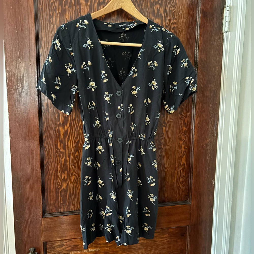 Madewell Button-Front Day Romper in Daisies Black Floral Size Sz S Small